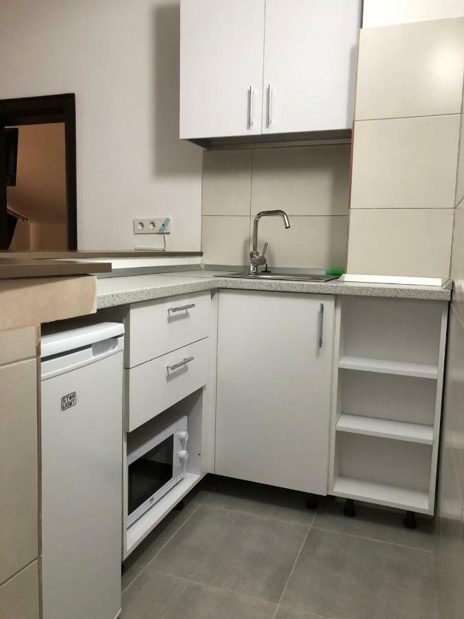 Fast Airport Accomodation Otopeni Exterior foto